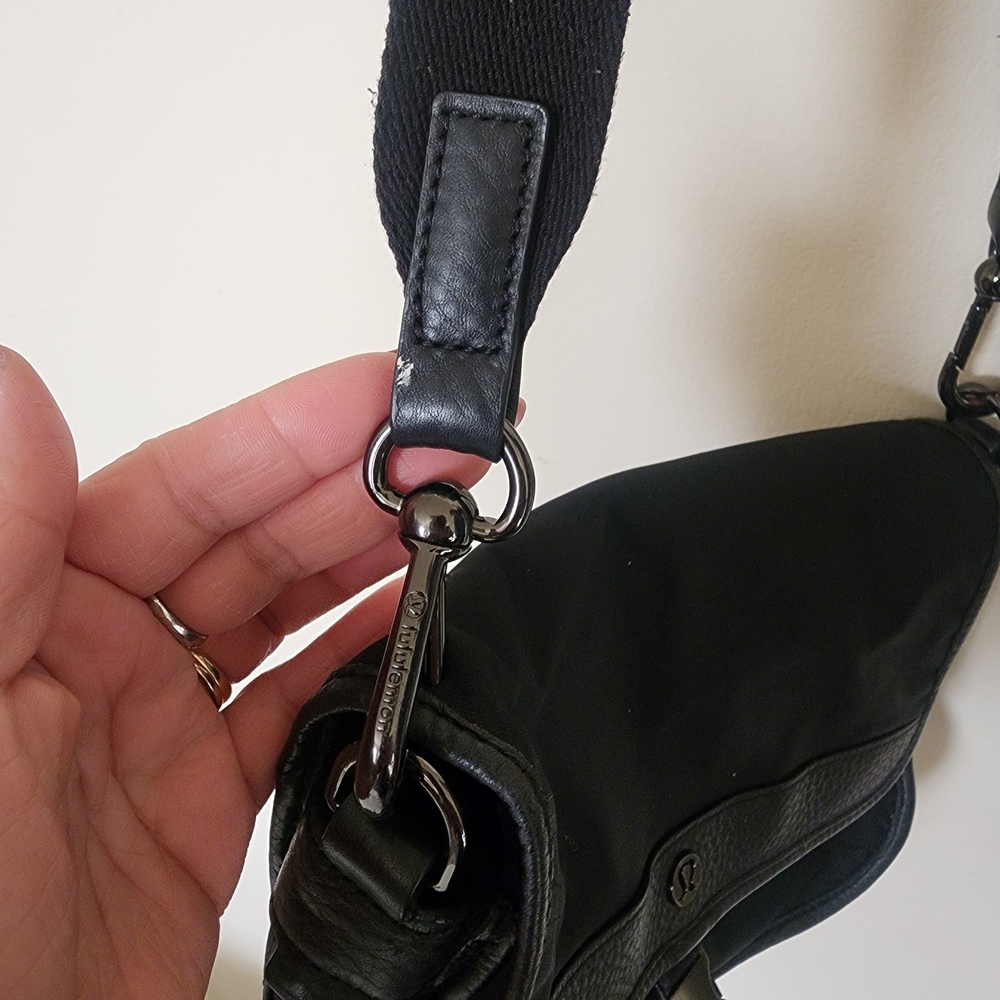 lululemon athletica Black Bag - Picture 7 of 10